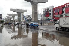 Banjir di Boulevard Barat Kelapa Gading Surut