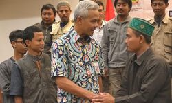 Hilangkan Stigma Negatif Mantan Teroris, Ganjar Tertawa Lepas Bersama Mereka