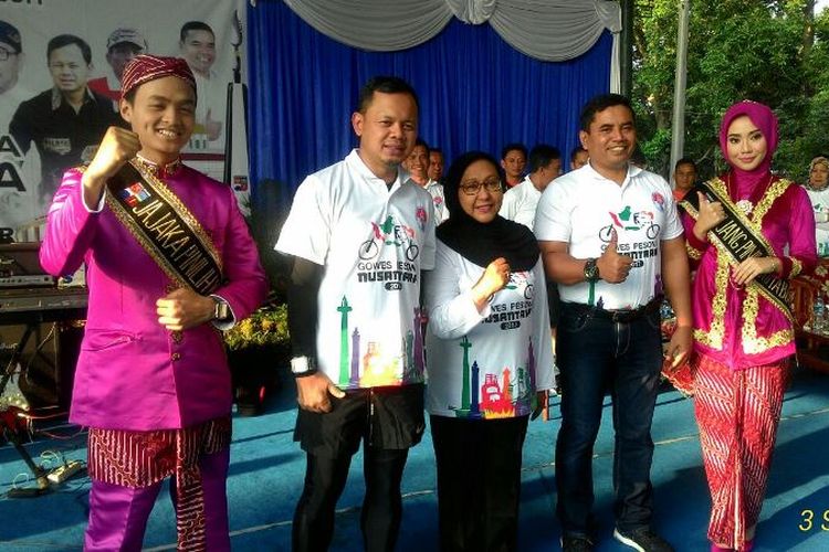 Walikota Bogor, Bima Arya, resmi melepas sekitar 1.500 peserta Gowes Pesona Nusantara (GPN) 2017, Etape Kujang Bogor yang berlangsung di halaman Stadion Pajajaran, Bogor,  Minggu (3/9/2017).
