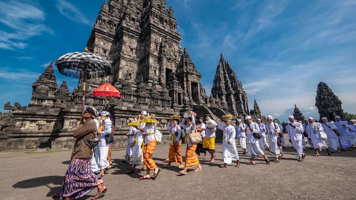Prambanan Direvitalisasi Prabowo dan Modi, Ini Sejarah Panjang Candi yang Sempat Jadi Reruntuhan