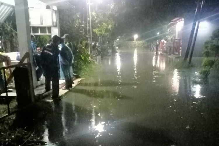 Hujan Deras, Perum Dinar Indah Semarang Kembali Tergenang