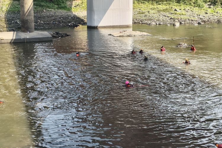 Operasi Pencarian Orang Hilang di Jembatan Jurug Masih Nihil, Tim Masih Gali Informasi 