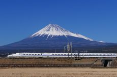 Salju di Puncak Gunung Fuji di Jepang Mulai Muncul