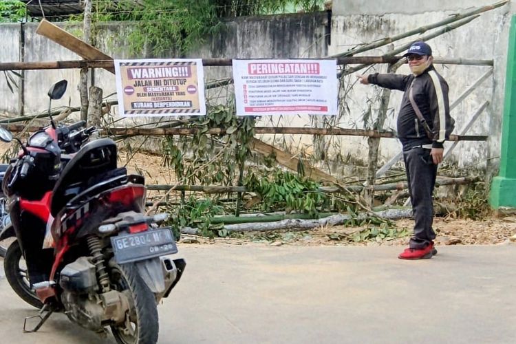 Warga Blokade Akses ke SMAN 1 Labuhanratu Lampung karena Banyak Anak Sekitar Sekolah Tak Diterima