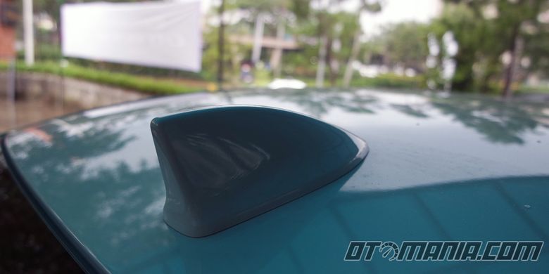 Antena sirip hiu pada Honda City 2017