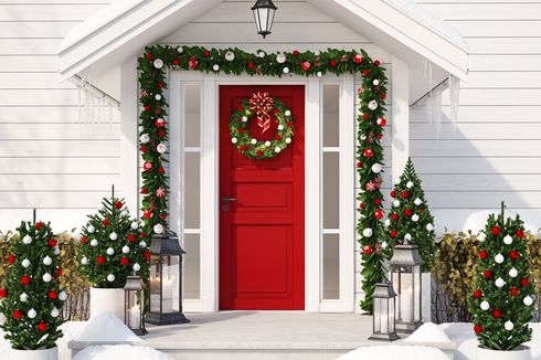 Sambut Natal, Ini 6 Ide Mendekorasi Pintu Depan Rumah yang Meriah