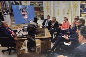 Makin Agresif, Trump Unggah Peta AS yang Mencakup Greenland, Kanada, dan Venezuela