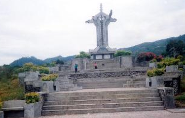 Tugu Radio Rimba Raya