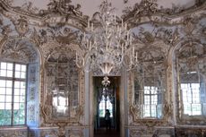 Mengenal Gaya Arsitektur Rococo yang Cantik dan Menawan
