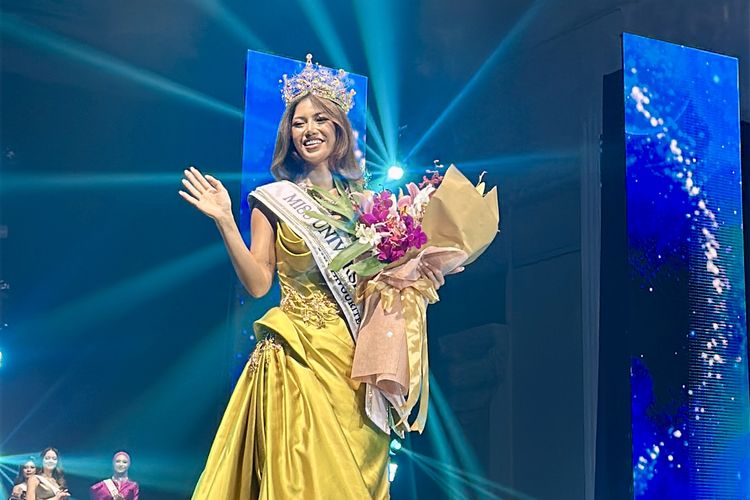 Sanly Liu resmi dinobatkan sebagai Miss Universe Indonesia 2025 pada malam Grand Final Zetrix Miss Universe Indonesia 2025 yang berlangsung di Opus Grand Ballroom, The Tribrata, Jakarta Selatan, Senin (22/9/2025).