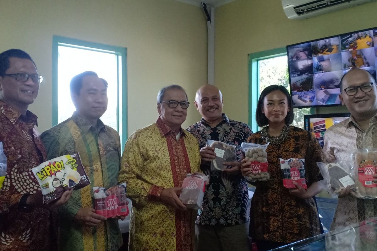 Peletakan batu pertama pembangunan perluasan unit bisnis pengolahan makanan milik PT Estika Tata Tiara Tbk di Subang, Jawa Barat, Senin (20/5/2019).