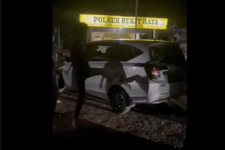Berkaca dari Kasus Wanita di Pekanbaru, Bolehkah Debt Collector Menyita Paksa Barang Debitur?
