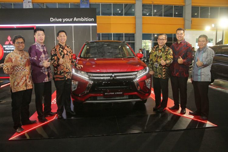 Mitsubishi Eclipse Cross mulai unjuk gigi di Makassar