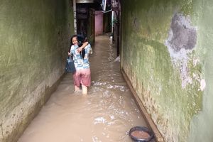 Titik Banjir Jakarta Jumat Pagi, 41 RT dan 3 Ruas Jalan Masih Terendam