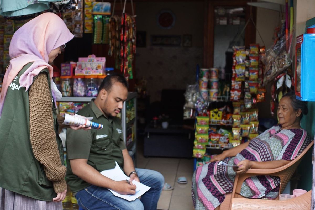 PT Hutama Karya (Persero) melalui program Tanggung Jawab Sosial dan Lingkungan (TJSL) menggelar employee engagement bertajuk HK Urban HabitSphere yang dilaksanakan pada bulan Oktober hingga Desember 2023. Pelaksanaan program ini bertempat di wilayah Kampung Pro Iklim (Proklim) RW.05 Kelurahan Cibubur serta RW.12 Kelurahan Malaka Jaya, Jakarta Timur.