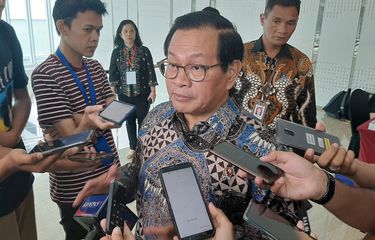 Sekretaris Kabinet Pramono Anung memberi keterangan kepada pers saat ditemui di kawasan Kuningan, Jakarta, Rabu (4/3/2020).