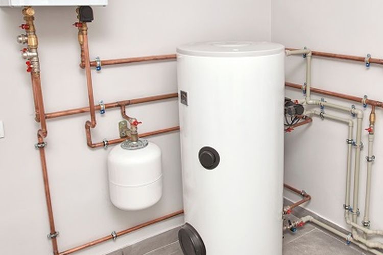 7 Perbedaan Water Heater Listrik dan Gas, Mana Lebih Baik?