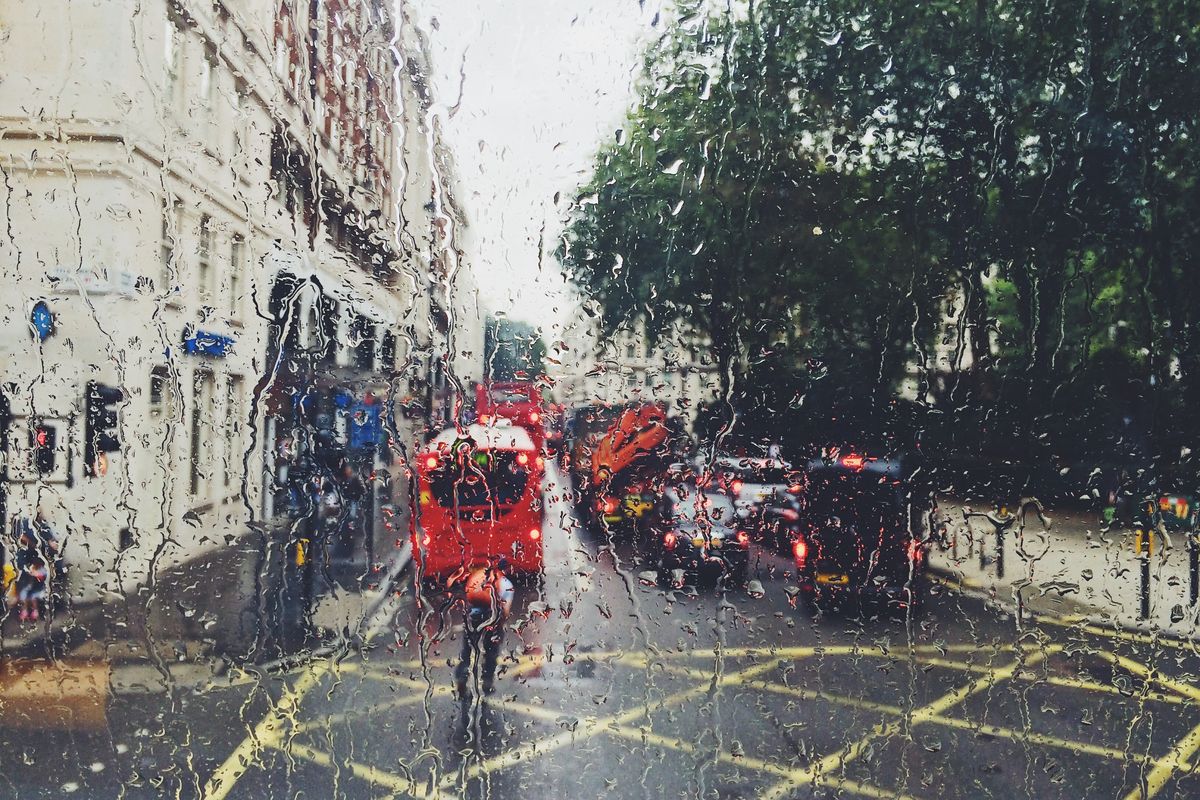 Beberapa wilayah berpotensi hujan lebat di awal November.