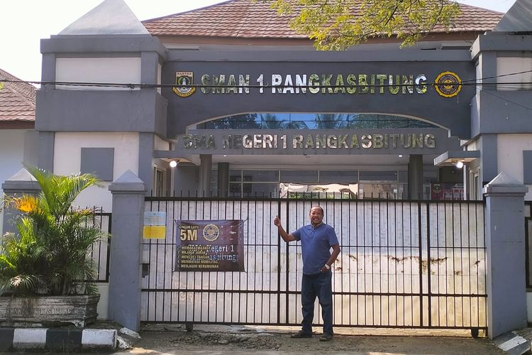 SMAN 1 Rangkasbitung menjadi satu-satunya sekolah di Kabupaten Lebak yang masuk 1.000 sekolah terbaik se-nasional berdasarkan nilai UTBK yang dirilis oleh LTMPT.