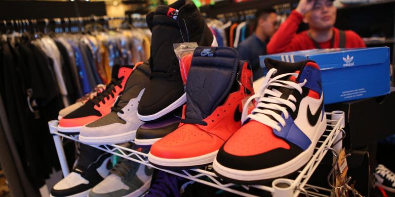 Toko sepatu air store jordan di jakarta