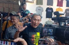 Jusuf Hamka Kunjungi Tanah Abang Blok A, Beli Kemeja dan Blangkon Yogya