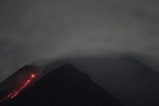 Gunung Merapi Keluarkan Awan Panas Guguran Sejauh 1.500 Meter ke Barat Daya