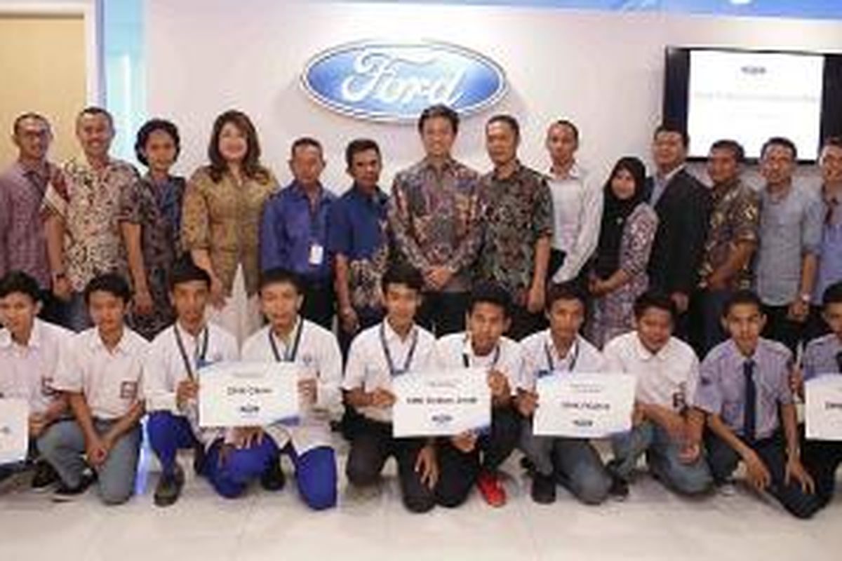 Ford berikan beasiswa buat 53 siswa di Jakarta