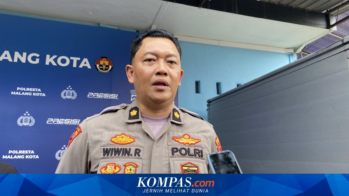 Demo Hari Buruh di Malang Dipusatkan di Balai Kota, 500 Aparat Disiagakan ~WR

Klik untuk baca: