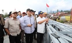 Pastikan Kondisi Daerah Terdampak Bencana Aceh, Mendagri Cek Infrastruktur di Bener Meriah