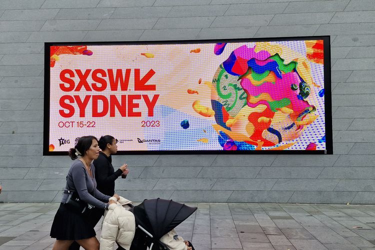 Iklan LED SXSW Sydney 2023 menghiasi beberapa penjuru Sydney.