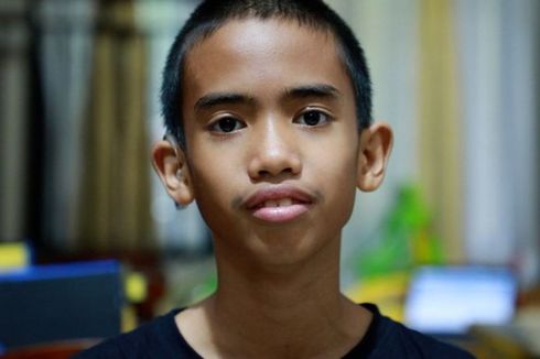 Cerita Emir Anak Disabilitas yang Hobi Membuat Robot, Dibantu Pelatih Melalui Daring