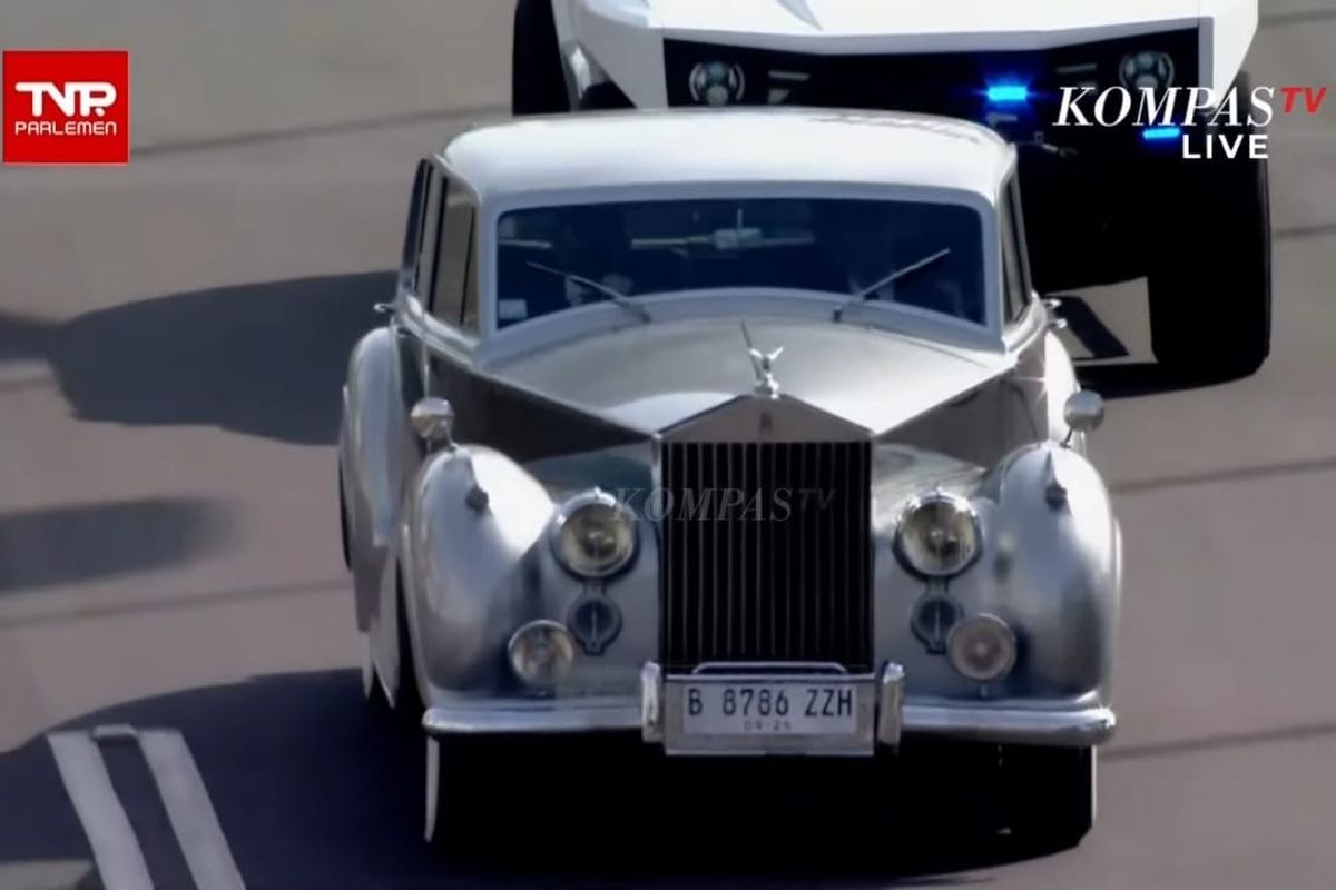 Rolls Royce klasik milik Bamsoet