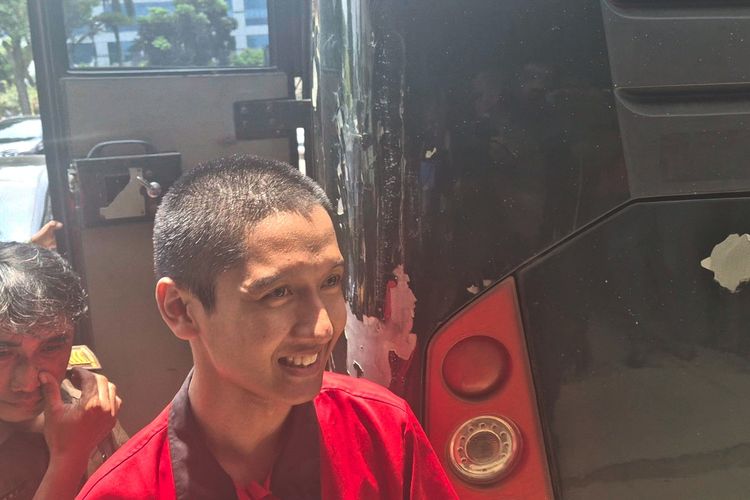 Armor Toreador Terima Bercerai dari Cut Intan Nabila demi Anak-anak