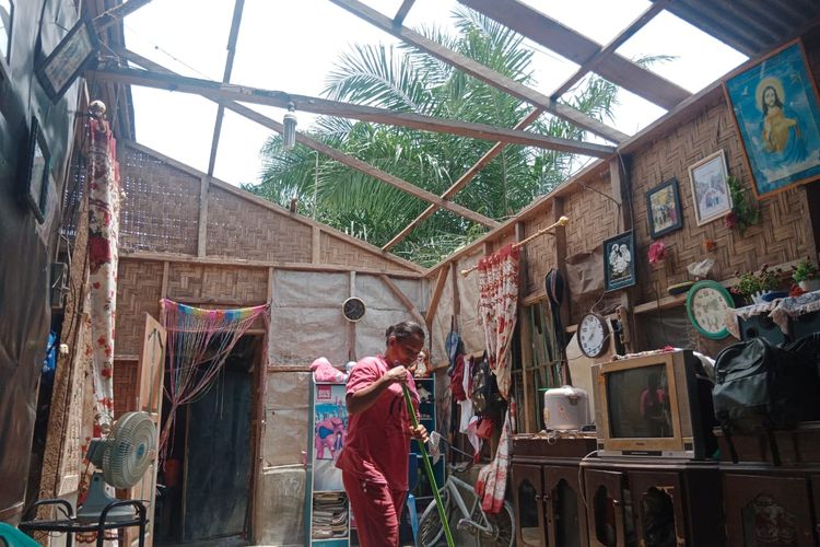 Angin Puting Beliung Terjang Tapanuli Utara dan Sergai, 58 Rumah Rusak