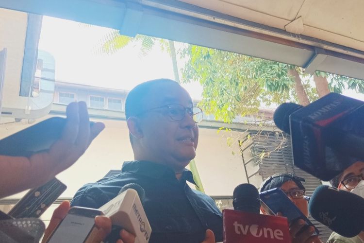 Bakal capres Anies Baswedan saat memberikan keterangan pers usai menghadiri acara Belajar Raya 2023, di Posbloc, Jakarta Pusat, Sabtu (29/7/2023).