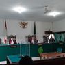 Tetesan Air Mata Ibunda Korban Sate Sianida Saat Hakim Bacakan Vonis Nani...
