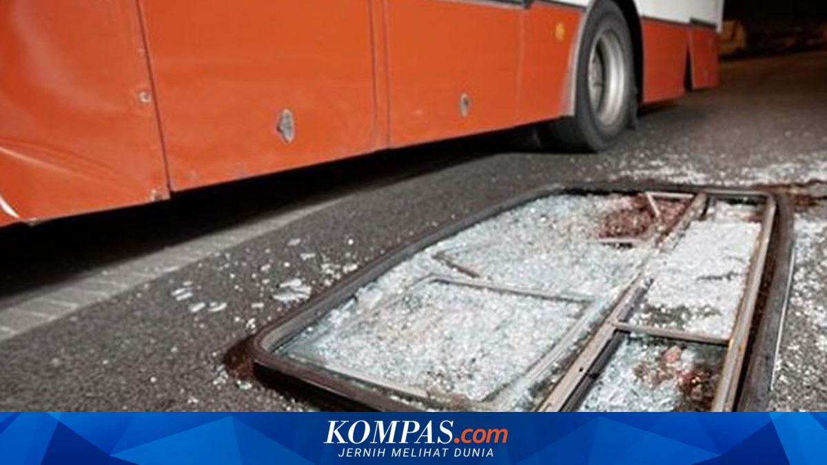 Bus Jatuh ke Jurang di Pakistan, Sedikitnya 40 Orang Tewas