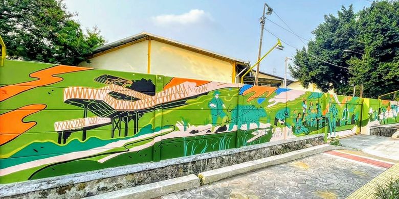 Mural di Pagar Luar Pasar Induk Beras Cipinang tentang Jakarta dan Kedaulatan Pangan