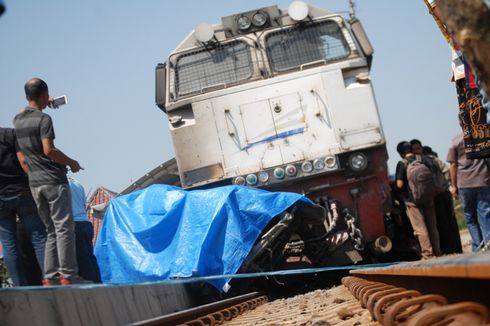 Jenazah Empat Korban Tabrakan dengan Kereta di Grobogan Dipulangkan