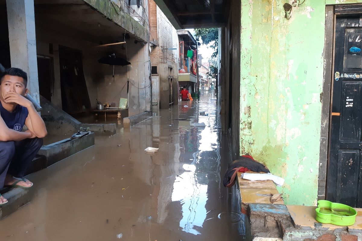 Banjir di RT004/RW007 Kelurahan Rawajati, Jakarta Selatan, Sabtu (8/2/2020)