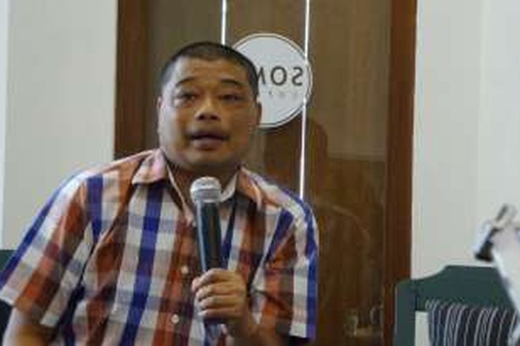 Rohaniwan sekaligus Pengamat Sosial Romo Benny Susetyo dalam acara diskusi di bilangan Cikini, Jakarta, Inggu (29/5/2016)