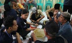 Mahasiswa IPB Latih Petani Olah Limbah Ternak Jadi Pupuk Organik Cair
