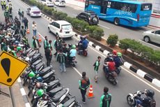 Kantor Grab Benhil Sepi, Demo Ojek 