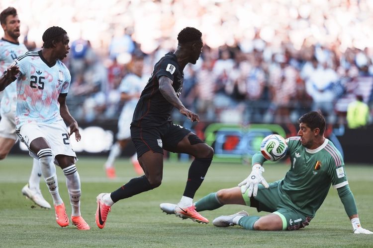 Belgia Libas AS 4-1: De Ketelaere Bersinar, Balogun Gagal Selamatkan Tuan Rumah