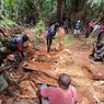Melihat Tradisi Pengambilan dan Pengolahan Ulat Sagu di Kampung Yoboi, Jayapura