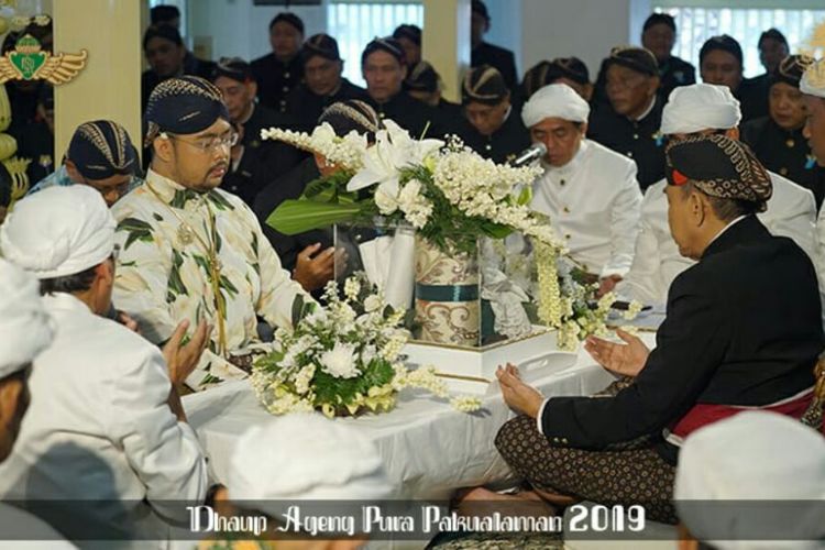 BPH Kusumo Bimo Bimantoro saat prosesi akad nikah di Kagungan Dalem Masjid Agung Kadipaten Pakualaman 