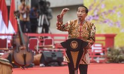 Jokowi Yakin Indonesia Bisa Jadi Produsen Kendaraan Listrik Terbesar