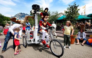 epa01815315 Google Netherlands is making pictures on a special bicycle in the Efteling, the largest theme park in the Netherlands on 04 August 2009. The images are going to be used by Google Street View, a feature of Google Maps and Google Earth that provides for many streets in the world panoramic views from a row of positions along the street. Google Netherlands can use the cycle produced in the USA for a month to make pictures in places cars cant reach.  EPA/ILVY NJIOKIKTJIEN