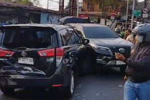 Kecelakaan Beruntun di Kembangan Jakbar Tewaskan 3 Orang, Diduga Sekeluarga Tertabrak Mobil