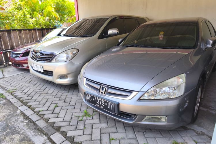 Mobil bekas di Bathara Motor Solo